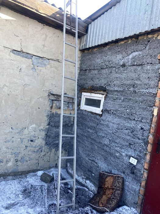 Продам лесница альюминный хороши состояние