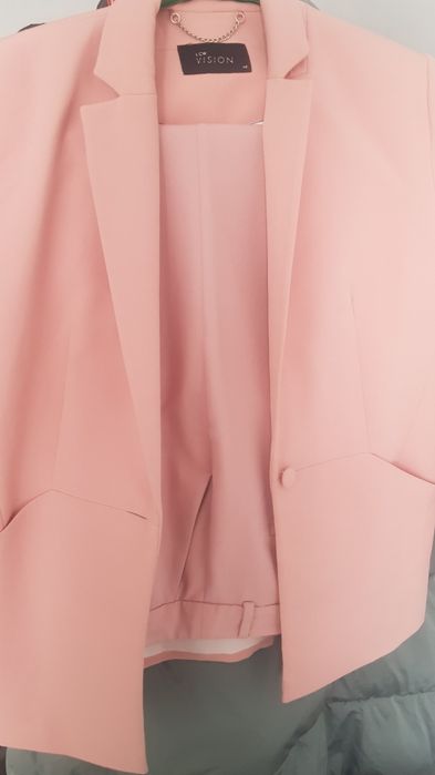 продам жен тройку костюм брючный