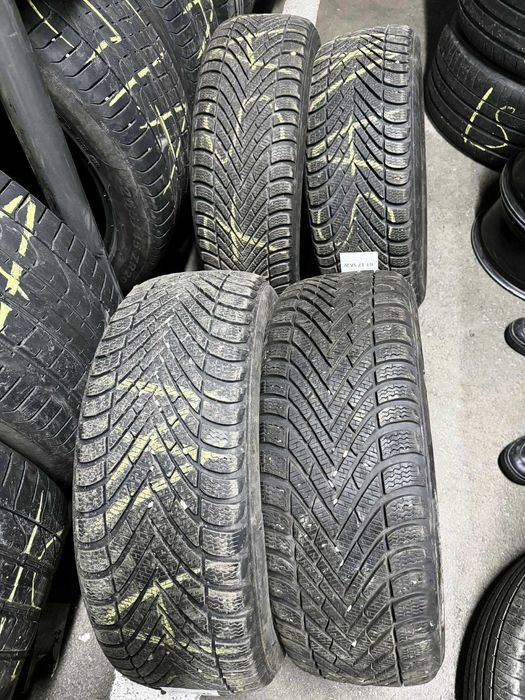 Vând anvelope iarnă Pirelli