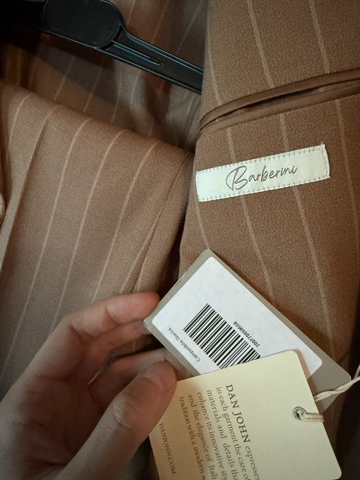 Costum Dan John Italia nou, sacou 52 si pantaloni 50 business haina