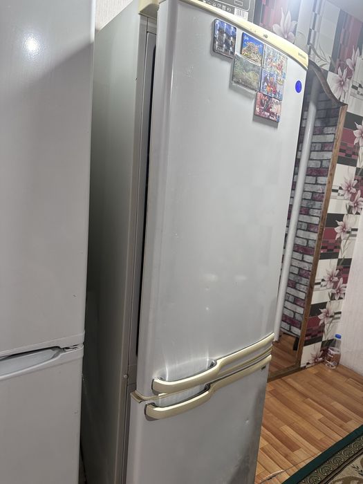 Продам холодильник Samsung