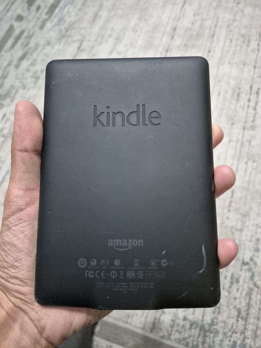 Amazon Kindle Paperwhite (EY21)