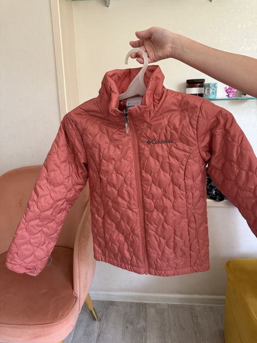 Продам 2 куртку columbia для девочки