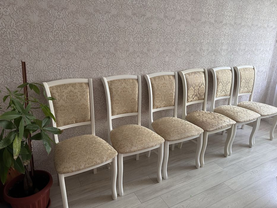 Продам стуля 6 штук