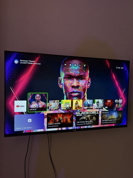 Xbox One X и 2 геймпада