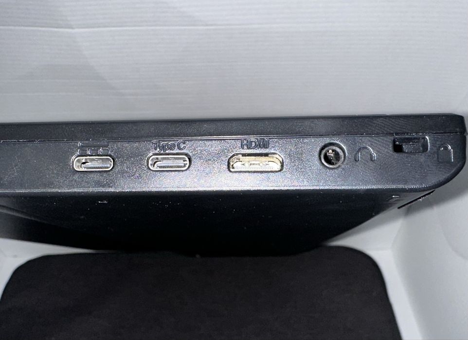 Monitor portabil gaming 16” FullHD 144Hz USB-C nou