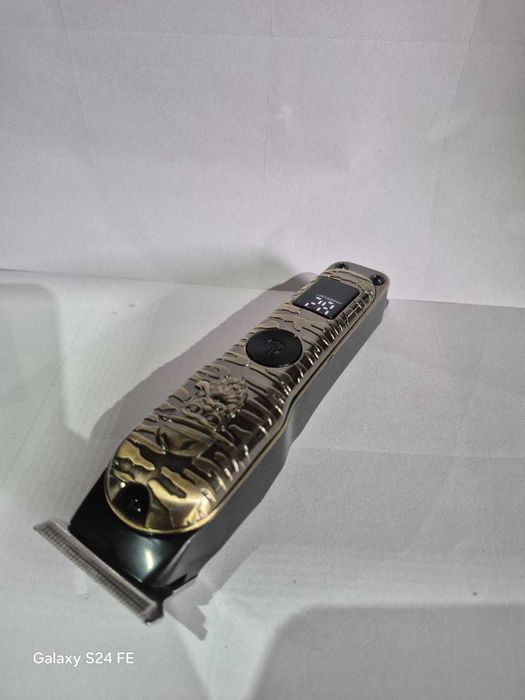 Masina de tuns  electrica - Afisaj LED