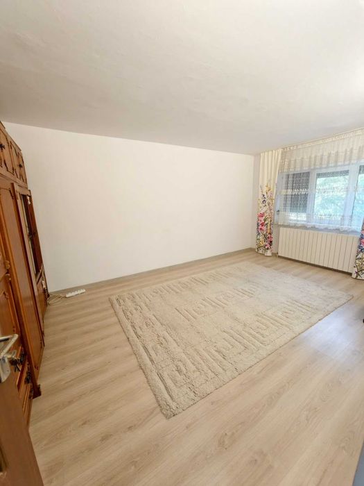 Vand apartament 4 camere-Costieni-direct proprietar