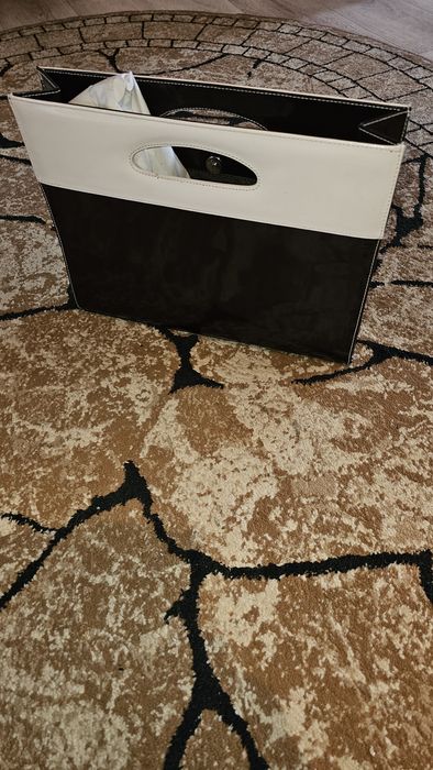 Продам клатч, классический.