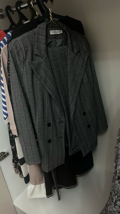 Платья, көйлектер сатылады