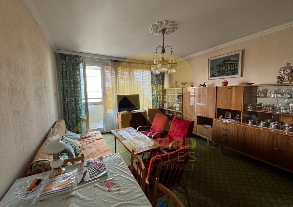 Продава се Двустаен апартамент в София, Изток - 60 кв.м за 2550 €/кв.м - Снимка #1