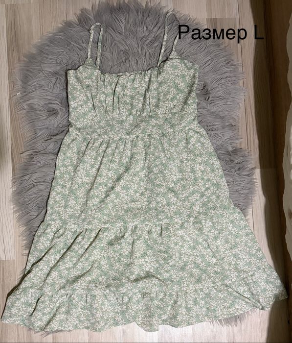 Чисто нови рокли