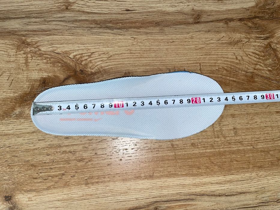 Asidasi dama NIKE Vomero 18 nr 36,5