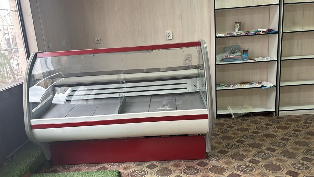 Холодильник  почти новый