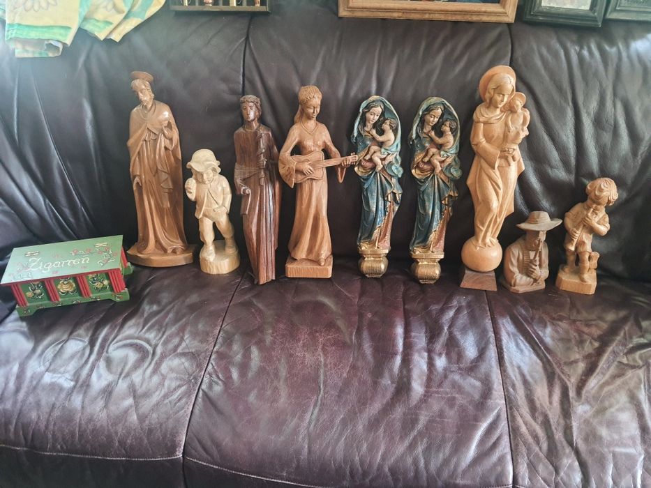 Майсторски дърворезби