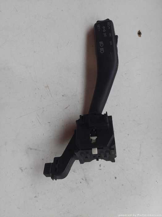 Maneta Semnalizare Volkswagen Golf V (1K1) [ 2003 - 2009 ] Oem