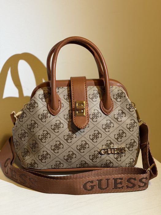 Geanta guess noua