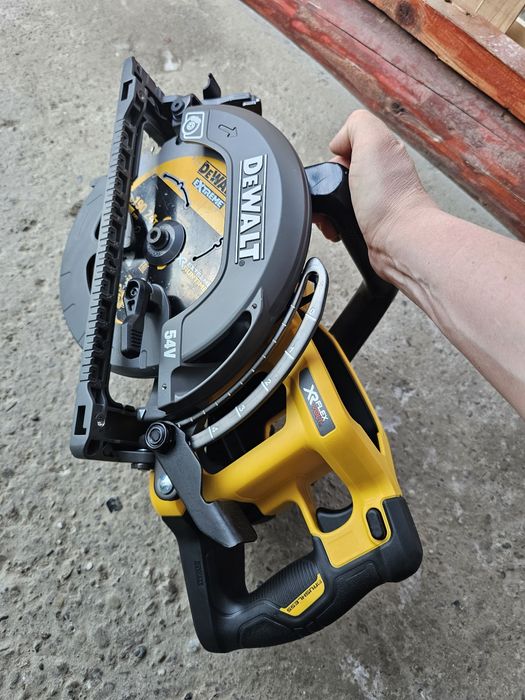 Fierăstrău Circular Dewalt 2025 nou