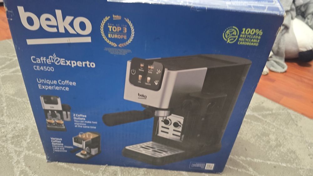 Vând aparat de cafea beton