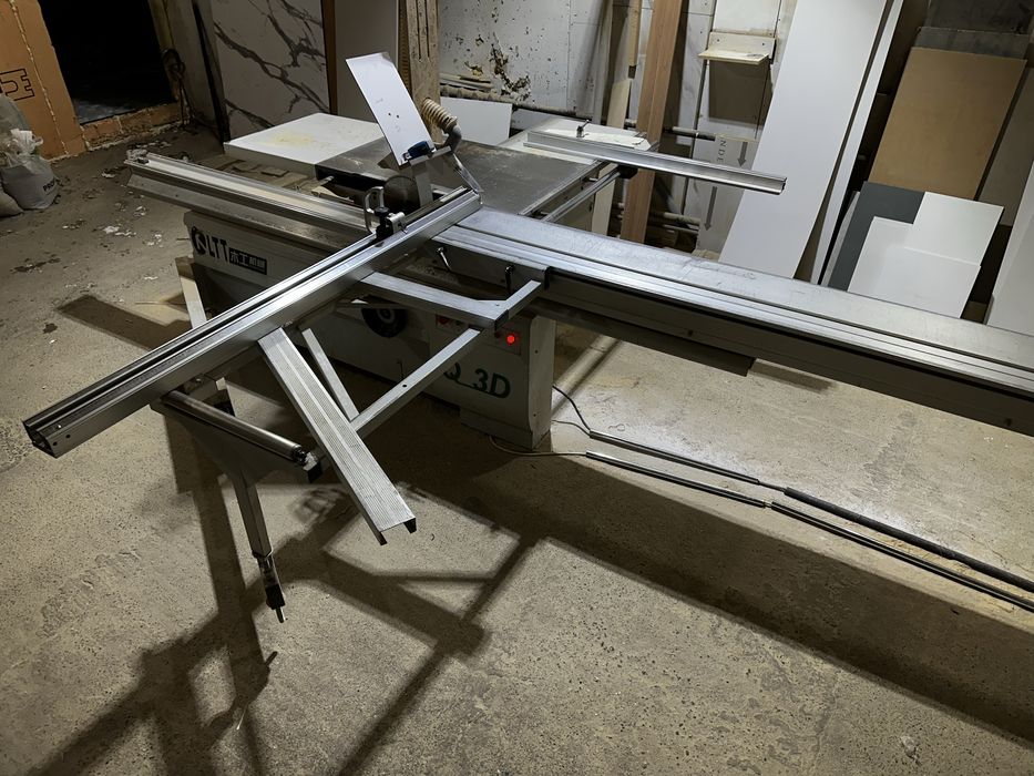 Продам форматно-раскроечный станок!!