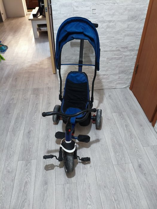 Продам детский трёхколёсный велосипед.