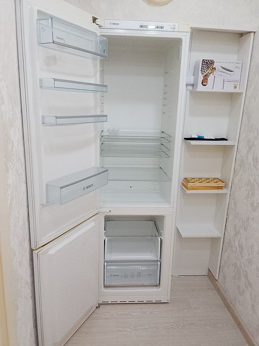 Продам холодильник BOSCH 80 000