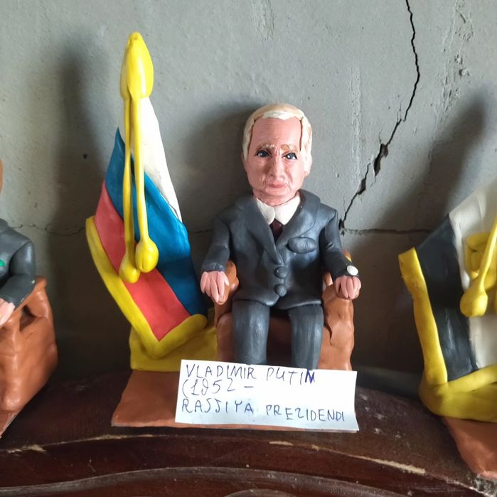 Haykallar Gamma plastillindan 60 gradusgacham erimaydi