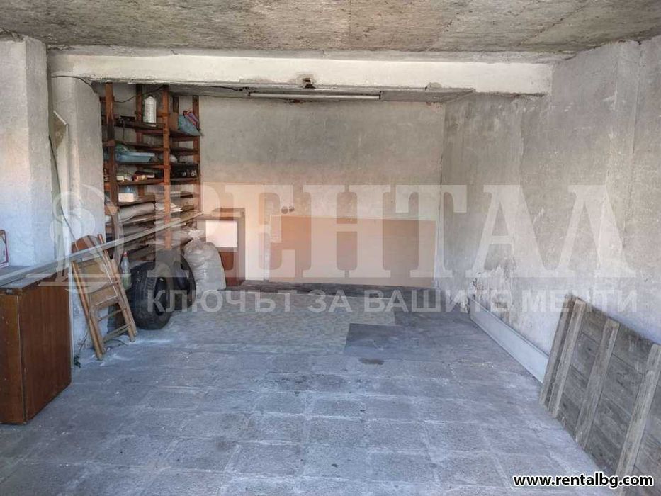 Давам гараж под наем