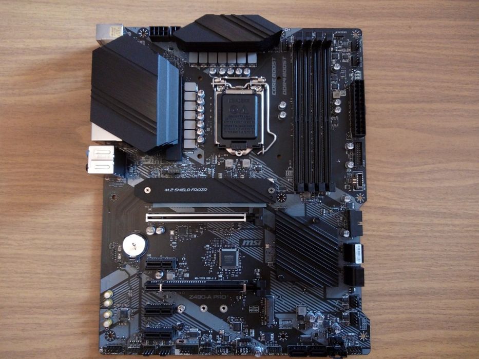 материнская плата и видеокарта