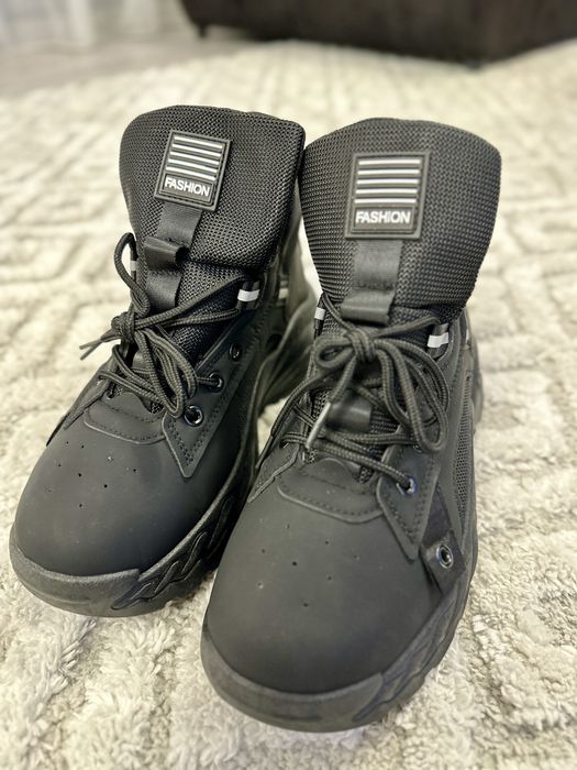 Sneakers Fashion Noi