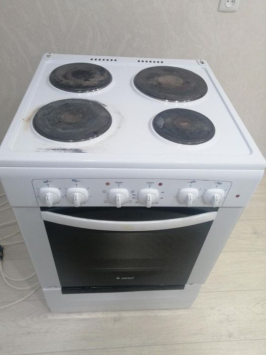 Продается электрическое плита.