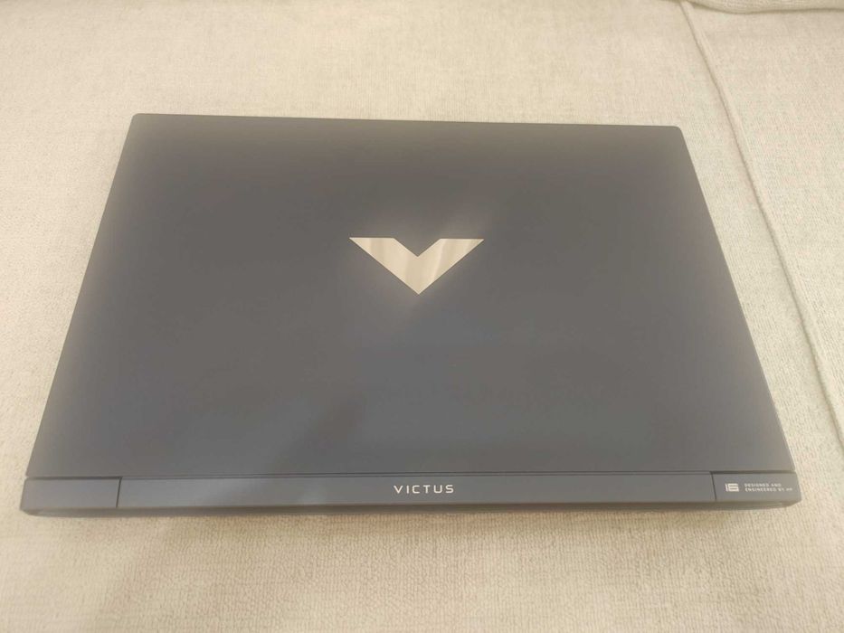 HP Victus 16 - чисто нов