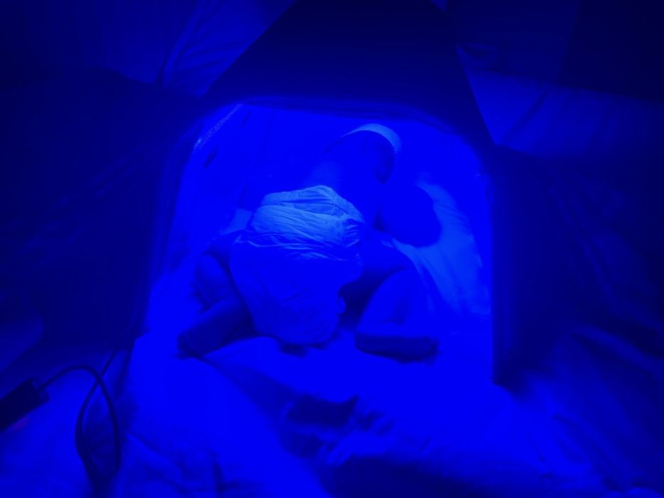 Led lampa sargaygan chaqaloqlar uchun