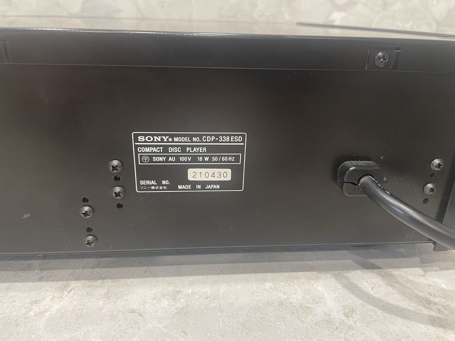 CD проигрыватель Sony cdp338esd