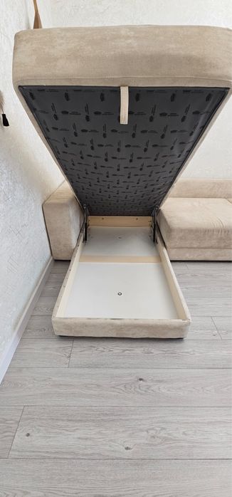 Продам большой диван