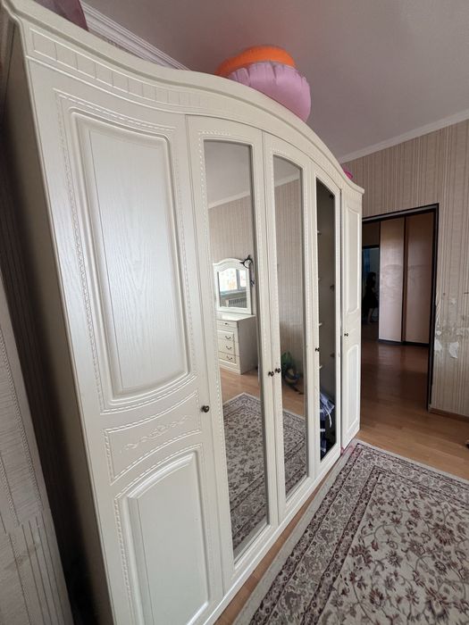 Спальный гарнитур