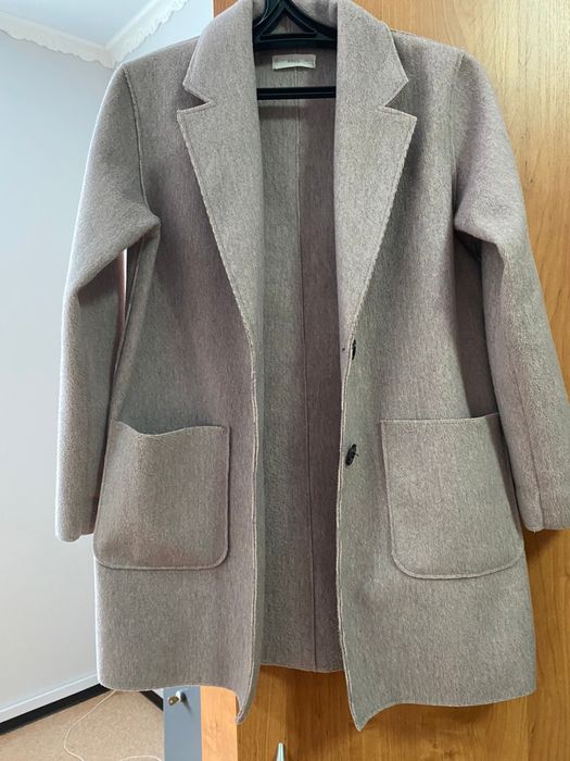 Продам пальто и кроссовки в идеальном.