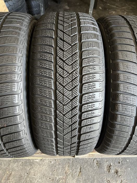 4 anvelope iarna 245/45/18 Pirelli DOT 2025!