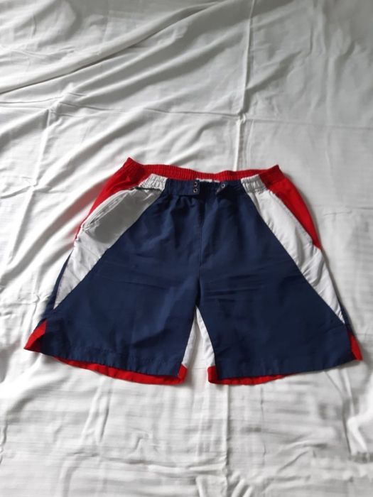 Pantaloni scurti  .