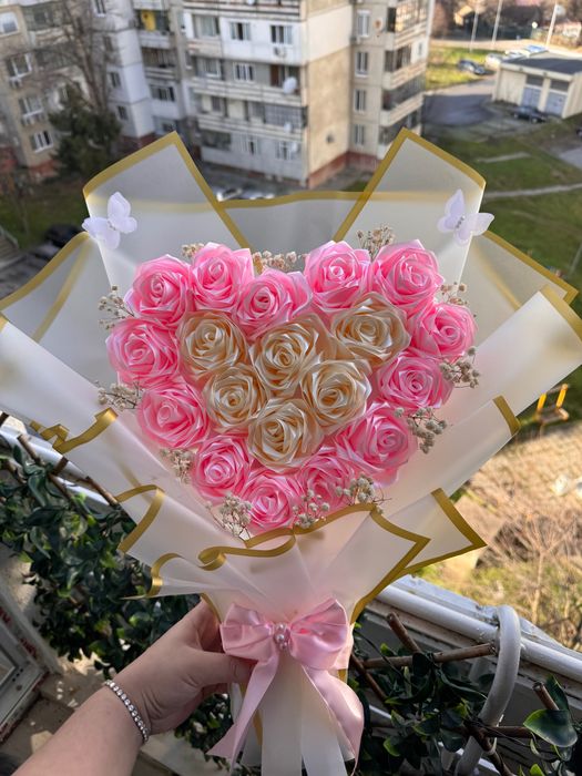 Ръчно изработени вечни букети