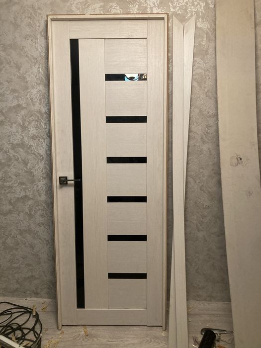 продам деревянный дверь