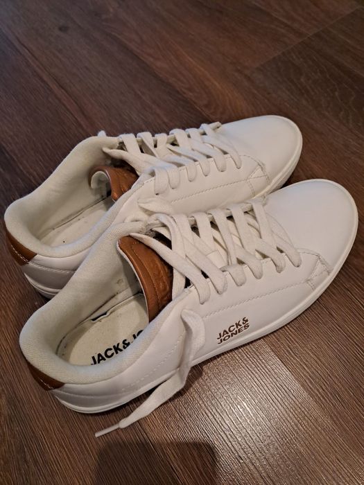 Adidasi sport baieti