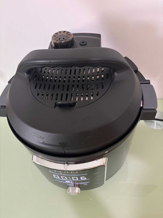 Instant Pot Pro Plus 6QT Smart Multi-Cooker