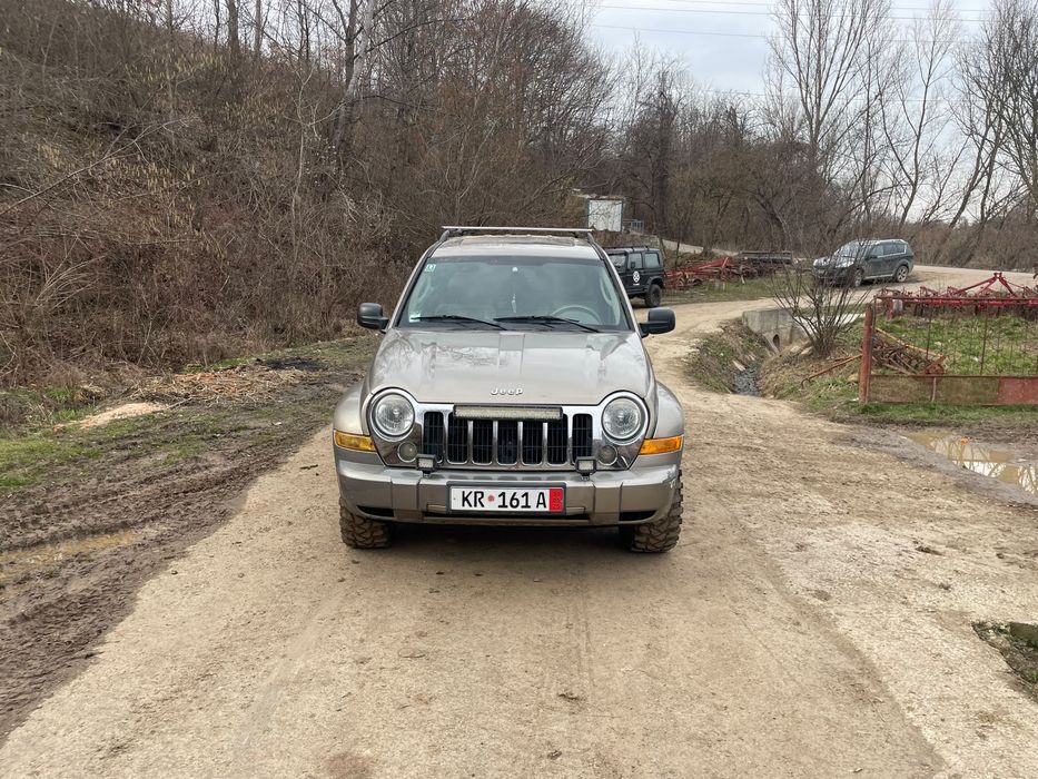 Vand Jeep cherokee 2.8 crd automat pregatit offroad