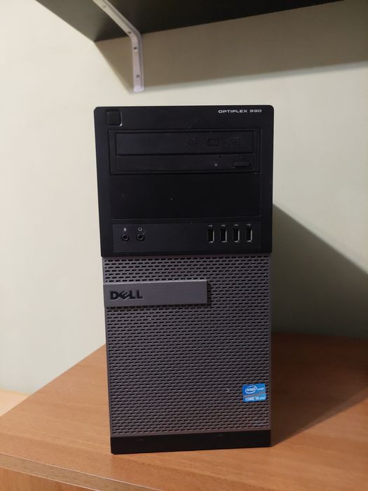 Компютър за леки игри / офис