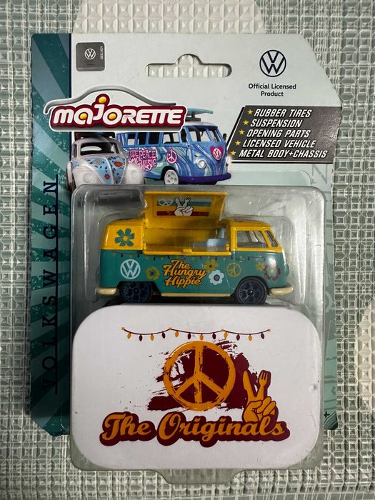 Masinuta VW + cutie metalica depozitare - 1/64 Majorette
