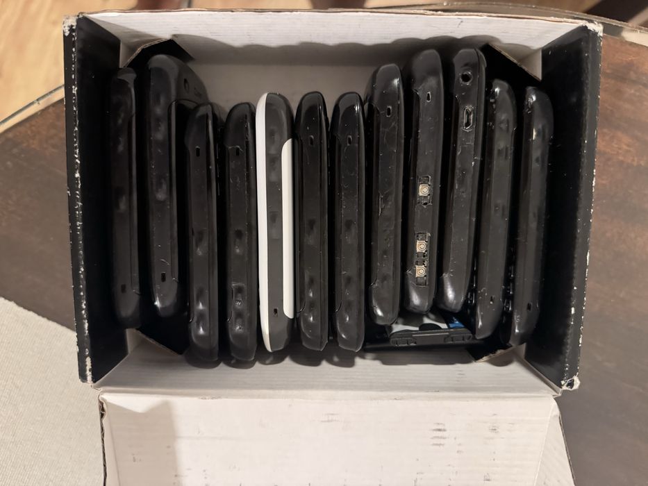 Blackberry телефони 12 бройки 150 лв