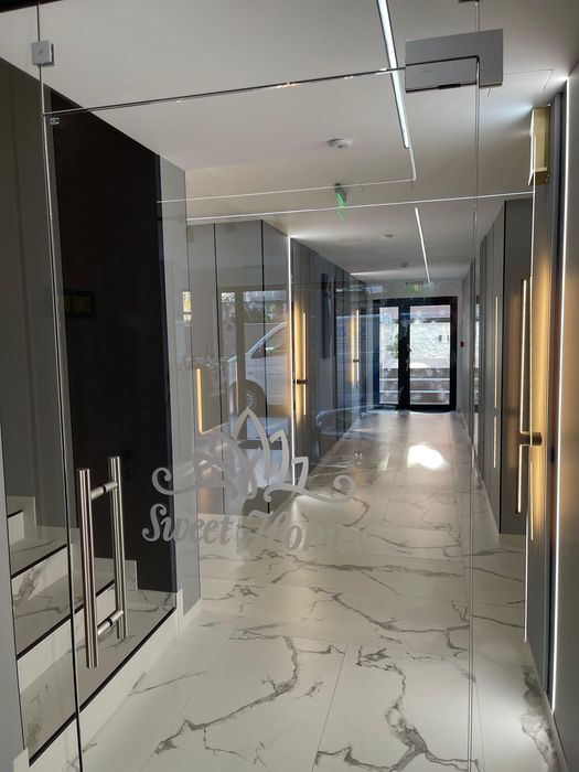 Продавам двустаен апартамент 63 кв.м. Sweet Home 9.