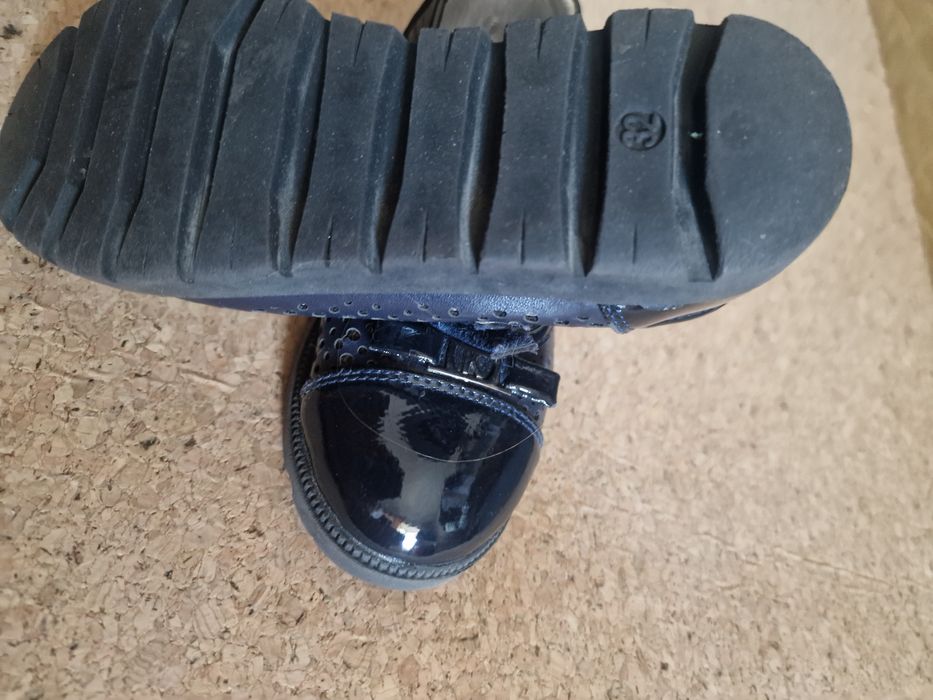 Детская обувь в прекрасном состоянии