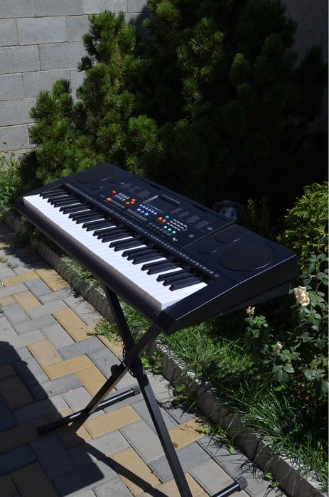 Распродажа! Синтезатор